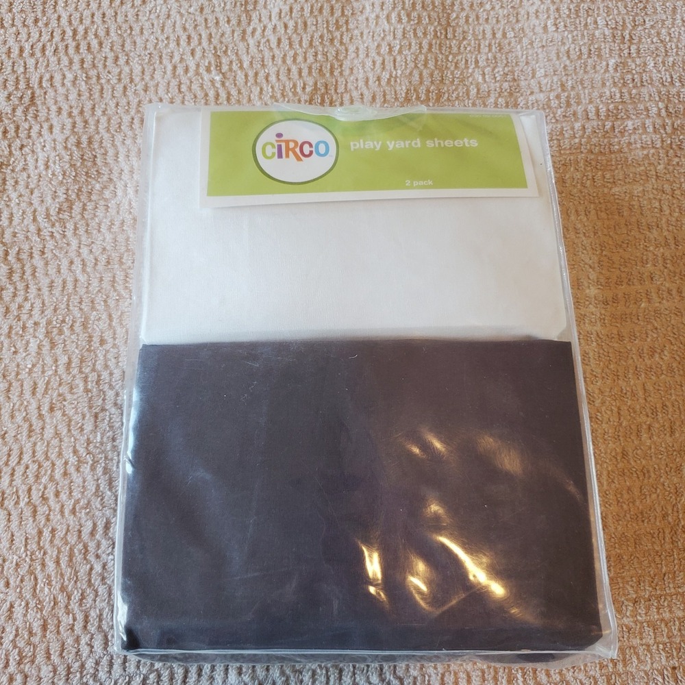 Circo  Play Yard Sheets Set of‎ 2 Gender Neutral 100% Cotton Brown/ White 28x41